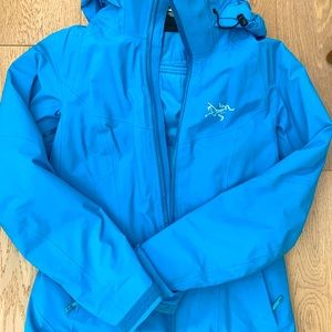 Arcteryx Women Winter Jacket SMALL